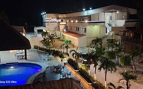 Hotel Luna Caribe